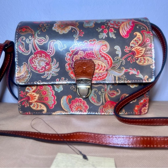NWT Patricia Nash Leather Locri Crossbody- Vintage Italian Floral Paisley - Picture 1 of 7